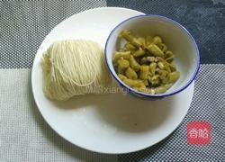 酸豆角汤面的做法图解1