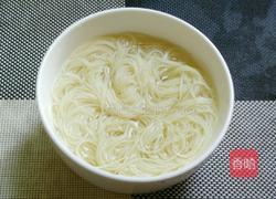 酸豆角汤面的做法图解3