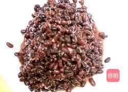 黑豆焖紫菜的做法图解1