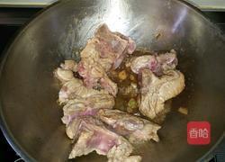 猪脊骨炖酸菜的做法图解7