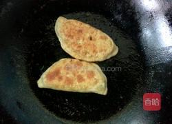 鸡蛋韭菜馅饼的做法图解17