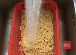 丝瓜火腿鸡蛋炒意大利面的做法图解4