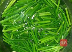 香葶鸡蛋的做法图解2