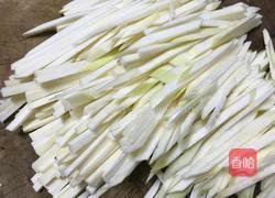 茭白炒鳝丝的做法图解2