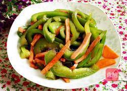 菜椒炒火腿的做法图解6