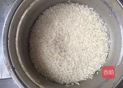 火腿菌菇焖饭的做法图解3