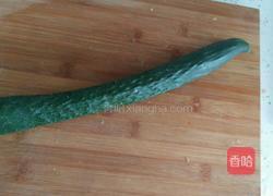 黄瓜皮蛋汤的做法图解1