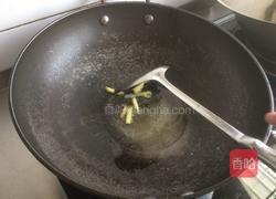 红椒清炒西兰花的做法图解3