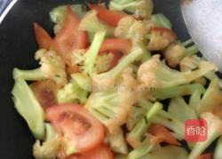 番茄炒菜花的做法图解2