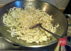 清炒卷心菜（包菜）的做法图解3