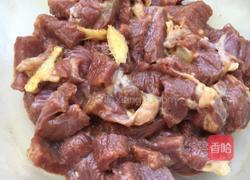 牙签肉的做法图解1