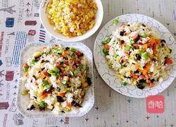 五彩蛋炒饭的做法图解3