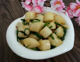 韭菜炒粉肠条[图]