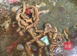 麻辣卤鸭肠的做法图解1