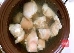 猪蹄炖花生的做法图解3