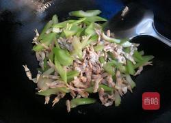 西芹炒蛏肉的做法图解4