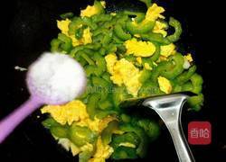 苦瓜炒蛋的做法图解8