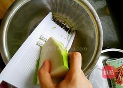 孜然白萝卜烙饼的做法图解2