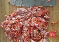 猪肉水饺的做法图解1