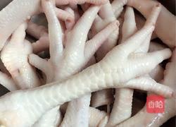 卤水鸡爪的做法图解1