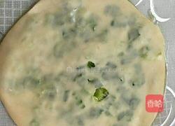 饺子皮新吃法～饺子皮葱油饼的做法图解5