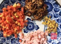 香菇红米炒饭的做法图解1