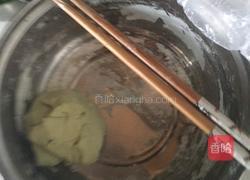 芹菜手擀面的做法图解3