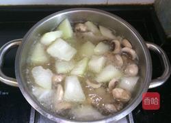 蘑菇茯苓大骨汤的做法图解6