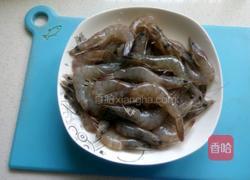 耗油酱香虾的做法图解1