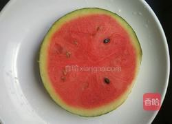 太阳造型的水果拼盘的做法图解3