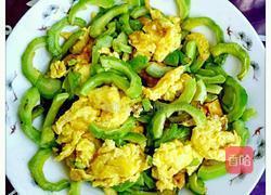 苦瓜炒鸡蛋的做法图解5
