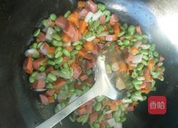 火腿炒毛豆的做法图解7