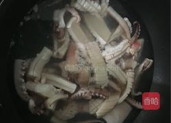 双椒炒鱿鱼的做法图解2