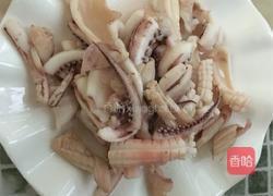 双椒炒鱿鱼的做法图解3