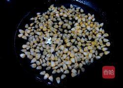 玉米胡萝卜炒瘦肉的做法图解4