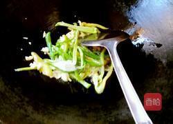 双椒炒红薯杆子的做法图解6