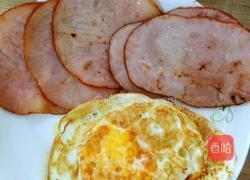 火腿培根蛋三明治的做法图解4
