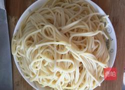 黑椒牛柳炒意面的做法图解6