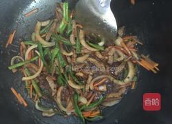 黑椒牛柳炒意面的做法图解9