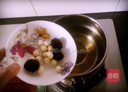 红枣莲子大麦茶的做法图解5