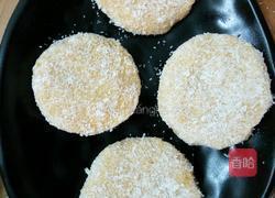 椰香红薯饼的做法图解6