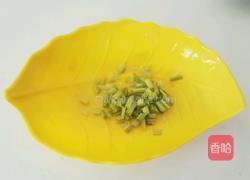 小肠瘦肉汤的做法图解3