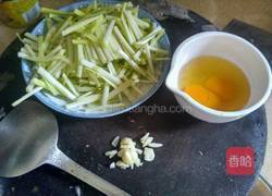 韭黄炒鸡蛋的做法图解1