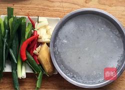 《蒜蓉粉丝蒸扇贝》的做法图解5