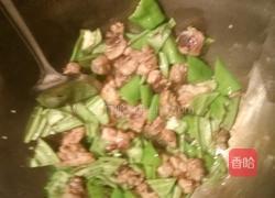 辣椒炒鸡腿的做法图解5