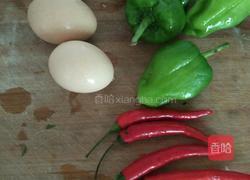 辣椒鸡蛋饼的做法图解1