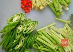 香芹红焖鱼的做法图解4