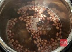 花生大蒜骨头汤的做法图解6