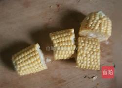 玉米炖鸡的做法图解2