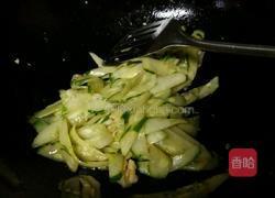 瘦肉炒青瓜的做法图解6